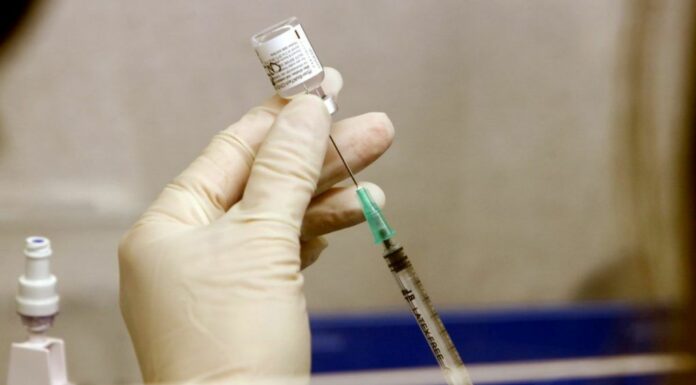 Iss, dopo 7 mesi l’efficacia dei vaccini a mRna resta alta