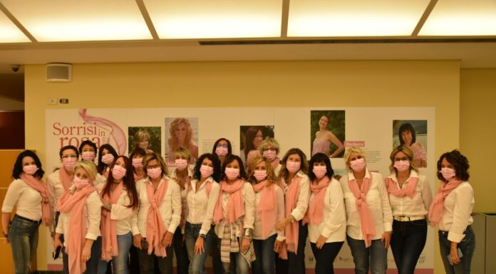 Prevenzione del tumore al seno, torna “Sorrisi in rosa”