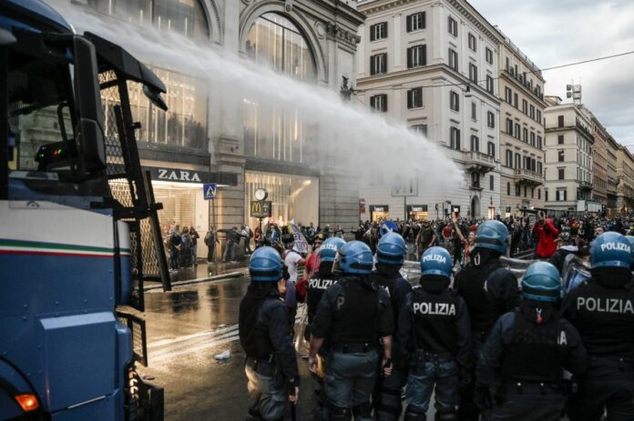 ROMA MANIFESTAZIONE NO GREEN PASS