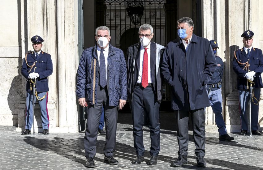 https://www.italpress.com/wp-content/uploads/2021/10/20211014_0378.jpg