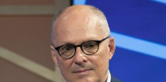 Ricciardi “Con 90% vaccinati lo stato d’emergenza si potrà attenuare”
