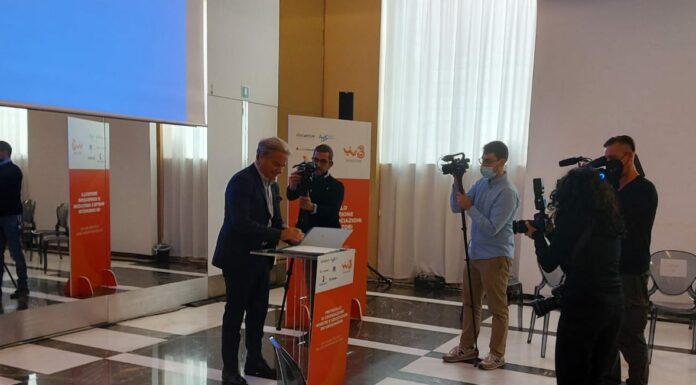 Accordo WindTre-Consumatori, Hedberg “Miglioriamo qualità della vita”