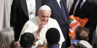 Papa “Serve soluzione per migranti e rifugiati Libia”