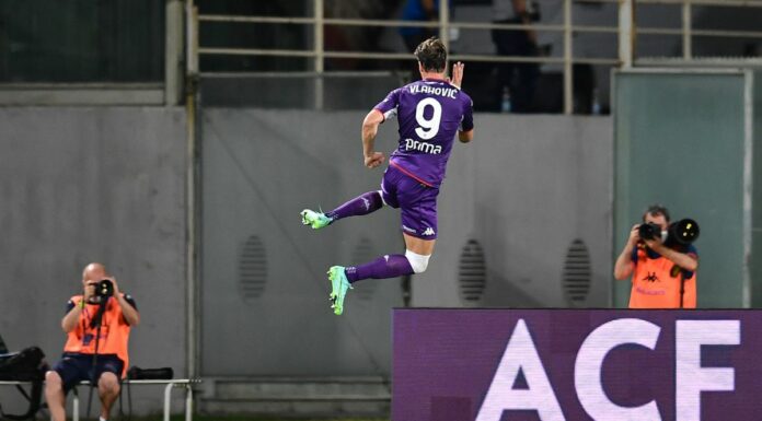 Fiorentina-Cagliari 3-0, gran gol di Vlahovic