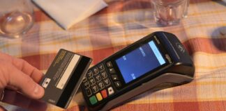 Manovra, M5S “Draghi rispetti gli impegni sul cashback”