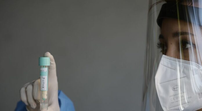 Covid, incidenza in risalita