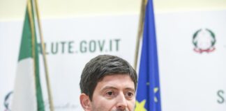 Covid, Speranza: “Auspico che L’Ema decida presto sul vaccino per i bambini da 5 a 12 anni”