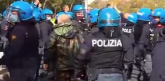 Porto di Trieste, tensione tra forze dell’ordine e manifestanti No Green Pass