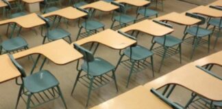 Cirio scrive a Figliuolo, via a terza dose personale scuole in Piemonte