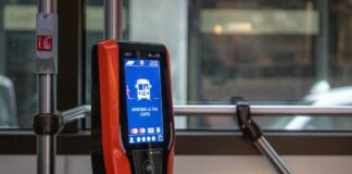 A Milano il contactless sale a bordo di tram, bus e filobus