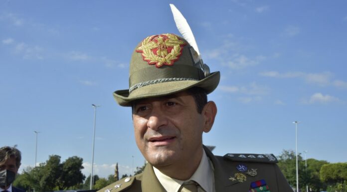 Vaccino, Figliuolo “Terza dose senza indugio dal 181° giorno”