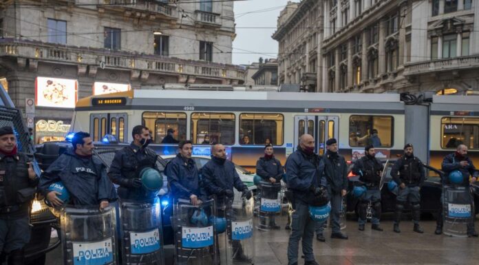 Green Pass, cortei a Trieste, Milano e Torino tra scontri e tensione