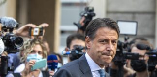 Rdc, Conte “Certa politica spara con disprezzo sulle misure di sostegno”