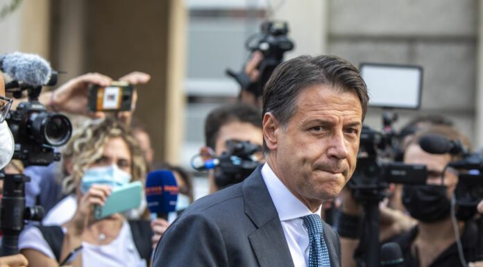 Rdc, Conte “Certa politica spara con disprezzo sulle misure di sostegno”