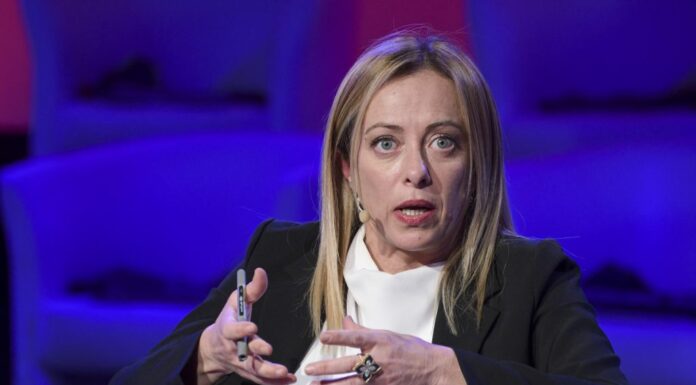 Manovra, Meloni “Preoccupata, Governo fuori tempo massimo”