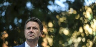 Conte “Draghi resti premier, la stabilità del Governo è prioritaria”