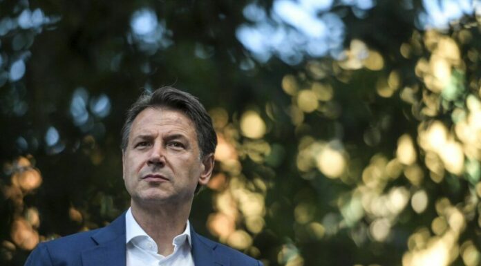 Conte “Draghi resti premier, la stabilità del Governo è prioritaria”