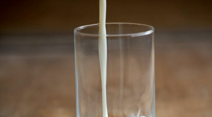 Latte, Patuanelli “Firmato accordo per sostegno a filiera”