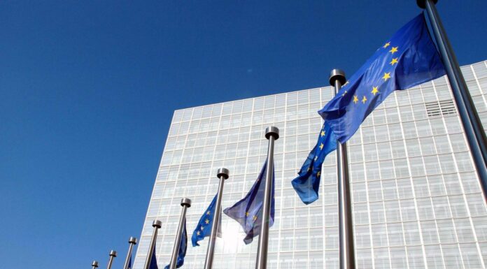 La Commissione Ue rivede al rialzo la crescita italiana