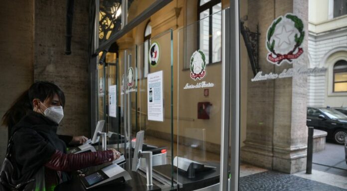 Nel 2020 lavoratori pubblici in crescita