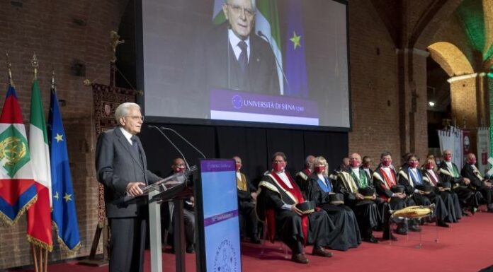 Migranti, Mattarella “Sconcertante quanto avviene ai confini Ue”