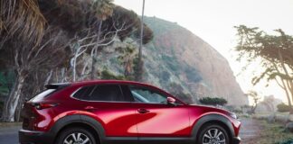 Mazda CX-30 2022 si rinnova per stile e connettività
