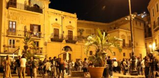 Covid, in Sicilia obbligo di mascherina anche in luoghi aperti affollati