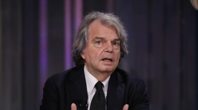 Covid, Brunetta “Serve un super green pass, restrizioni per no vax”