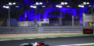 Hamilton vince in Qatar e va a -8 da Verstappen, 3° Alonso