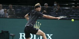 Zverev piega Medvedev e conquista le Atp Finals