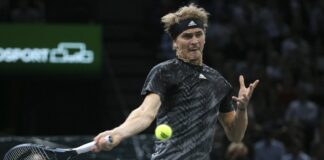 Zverev piega Medvedev e conquista le Atp Finals di Torino