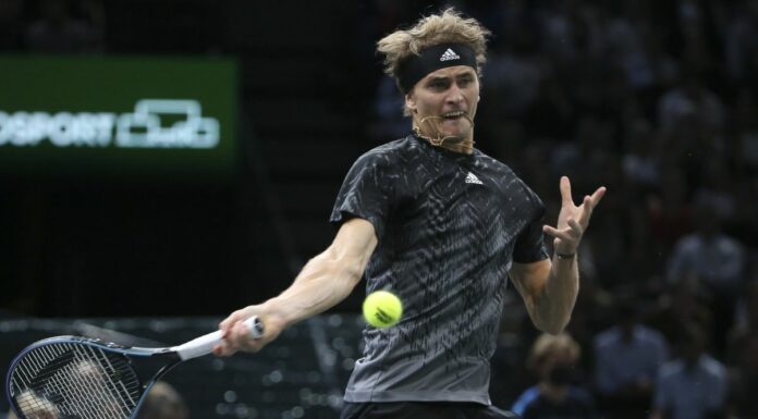 Zverev piega Medvedev e conquista le Atp Finals di Torino