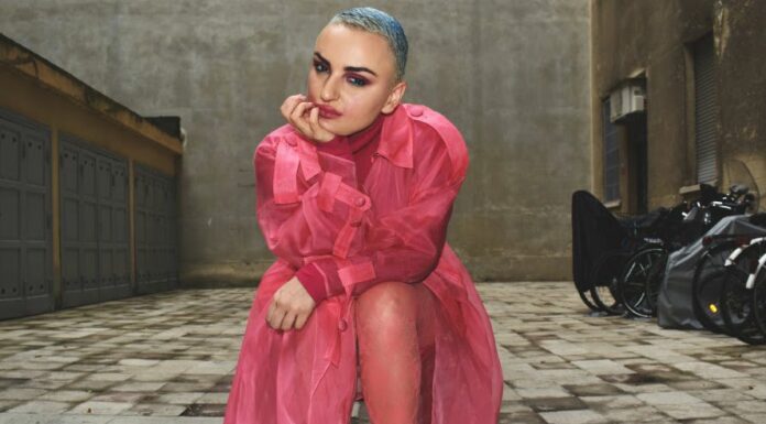 Arisa torna con il nuovo album “Ero romantica”