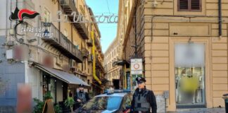 Droga nelle strade della movida di Palermo, sette arresti