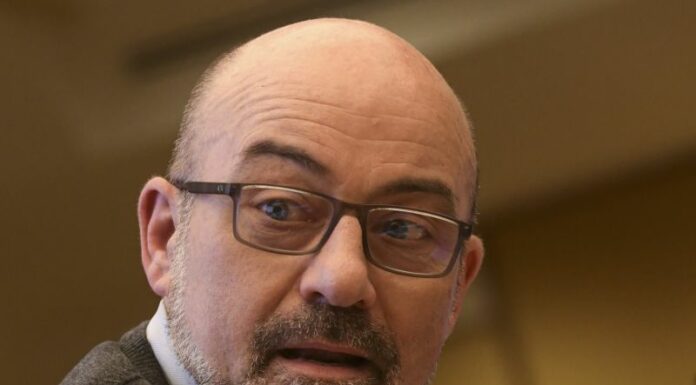 Cingolani”Per combattere il caro bollette sfruttare i nostri giacimenti”