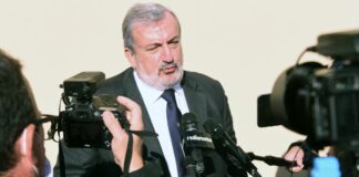 Violenza donne, Emiliano “Uomini fatevi aiutare,accettate idea abbandono”