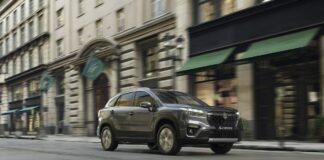 Il nuovo Suzuki S-Cross nasce ibrido e cambia pelle