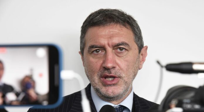 Abruzzo, Marsilio “Nella spesa fondi europei ci sfiliamo la maglia nera”