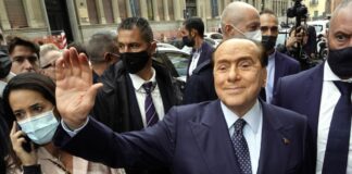 Quirinale, Berlusconi rinuncia “Serve unità, Draghi resti premier”