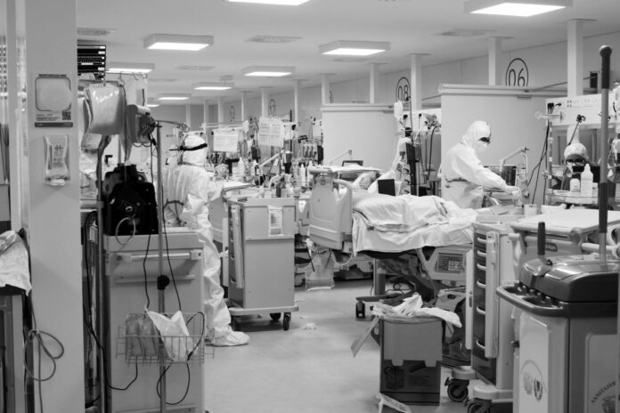 COVID HOSPITAL FIERA DEL LEVANTE, TERAPIA INTENSIVA E RIANIMAZIONE