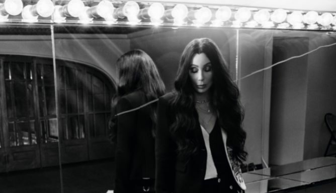 Calendario Pirelli, Bryan Adams firma “On the Road”