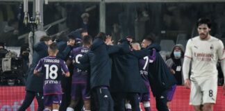 Doppietta di Vlahovic e la Fiorentina vola, 4-3 al Milan