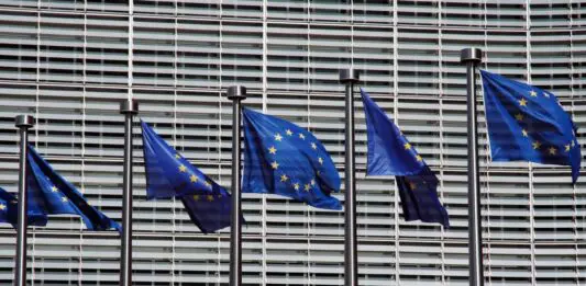 Dalla Commissione Ue misure di sostegno per gli agricoltori colpiti dalla crisi dei fertilizzanti