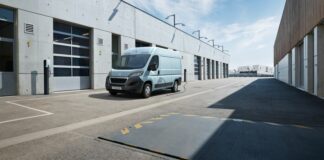 Nuovo Peugeot e-Boxer ordinabile in Italia