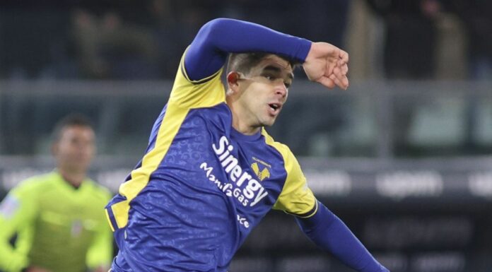Il Verona ribalta il Venezia da 0-3 a 4-3, super Simeone