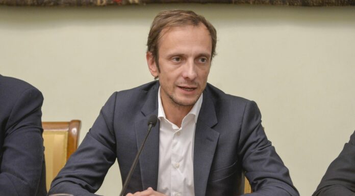 Green Pass, Fedriga “Attività aperte anche in zona arancione”