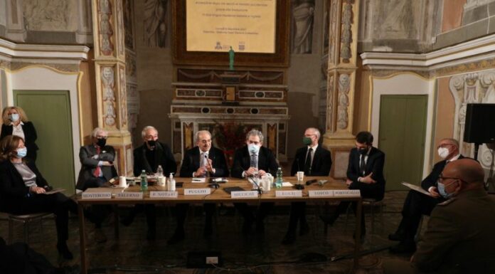 Il pensiero di Confucio “accessibile” con traduzione inglese e italiano