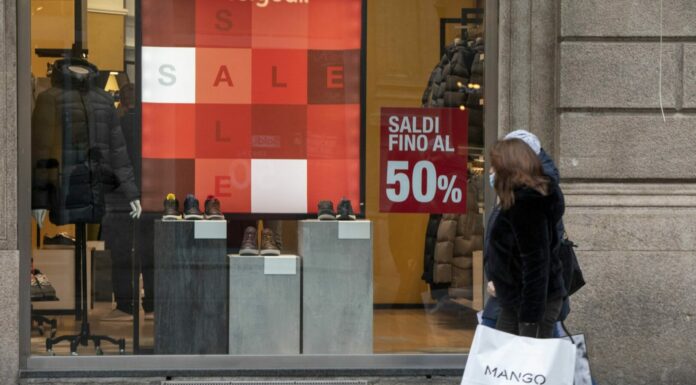 In arrivo 43 mld di tredicesime, tornano a crescere gli acquisti