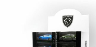 Peugeot presenta i modellini in scala di nuova 308