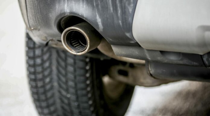 Stop alle auto nuove con motore termico entro il 2035